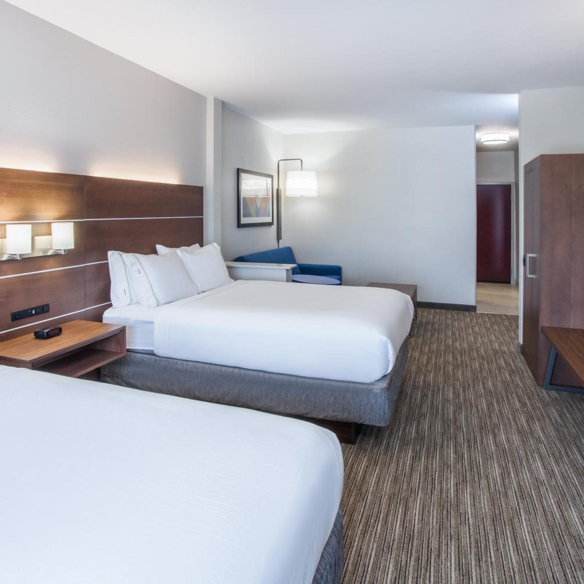 holiday inn express and suites texarkana by ihg