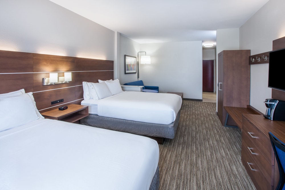 holiday inn express and suites texarkana by ihg