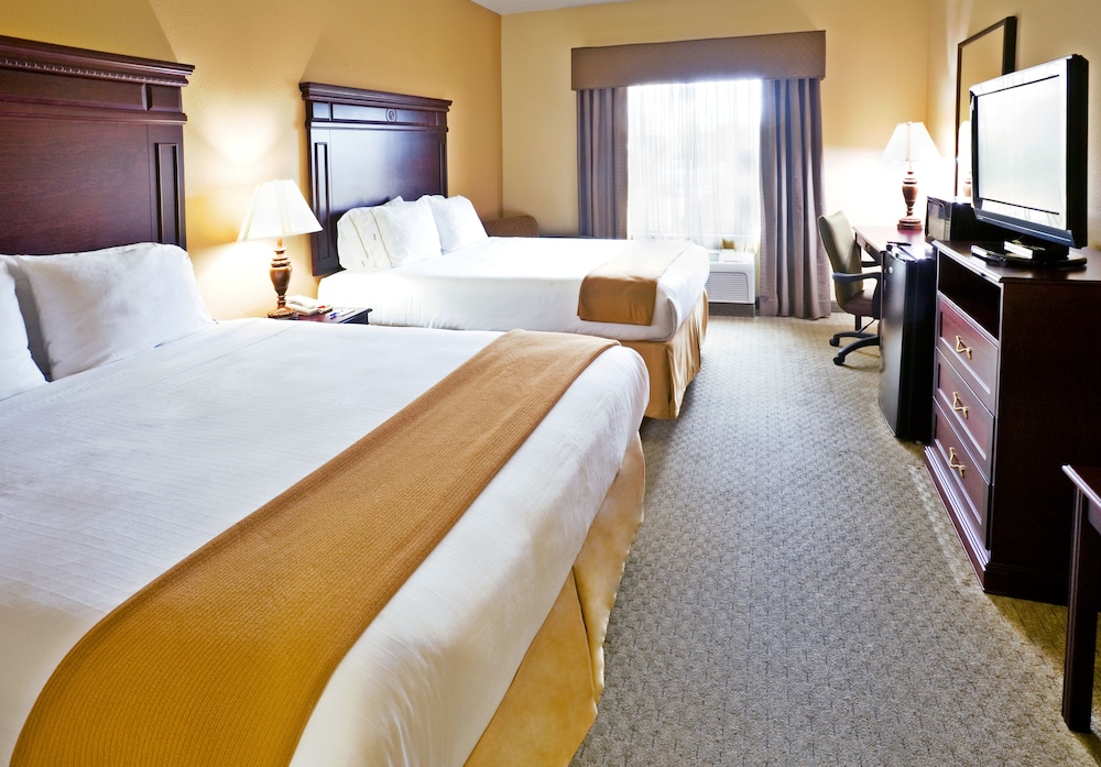 holiday inn express and suites texarkana by ihg