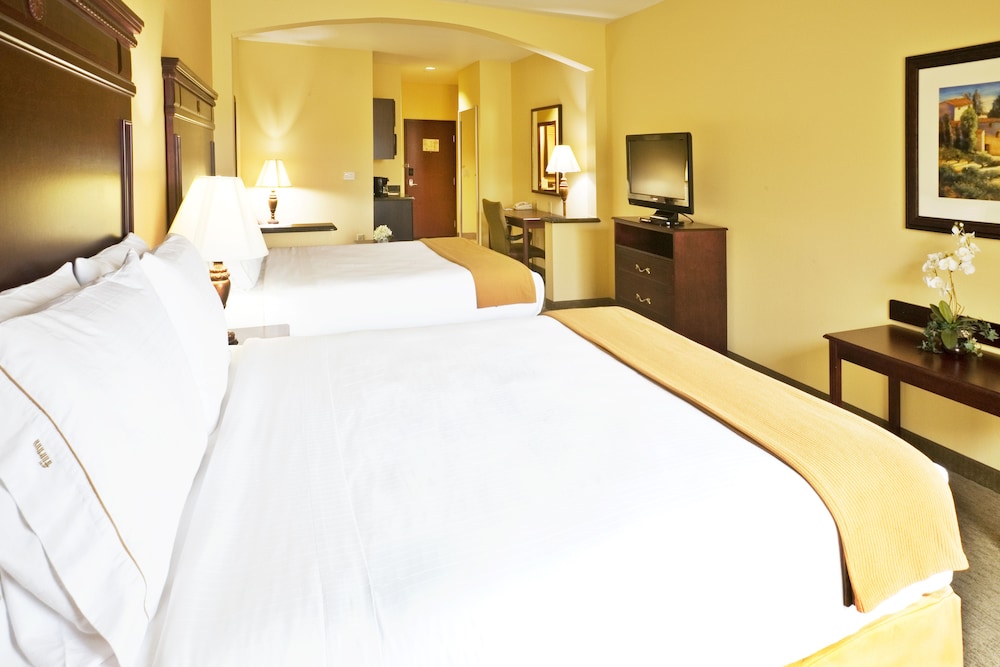 holiday inn express and suites texarkana by ihg
