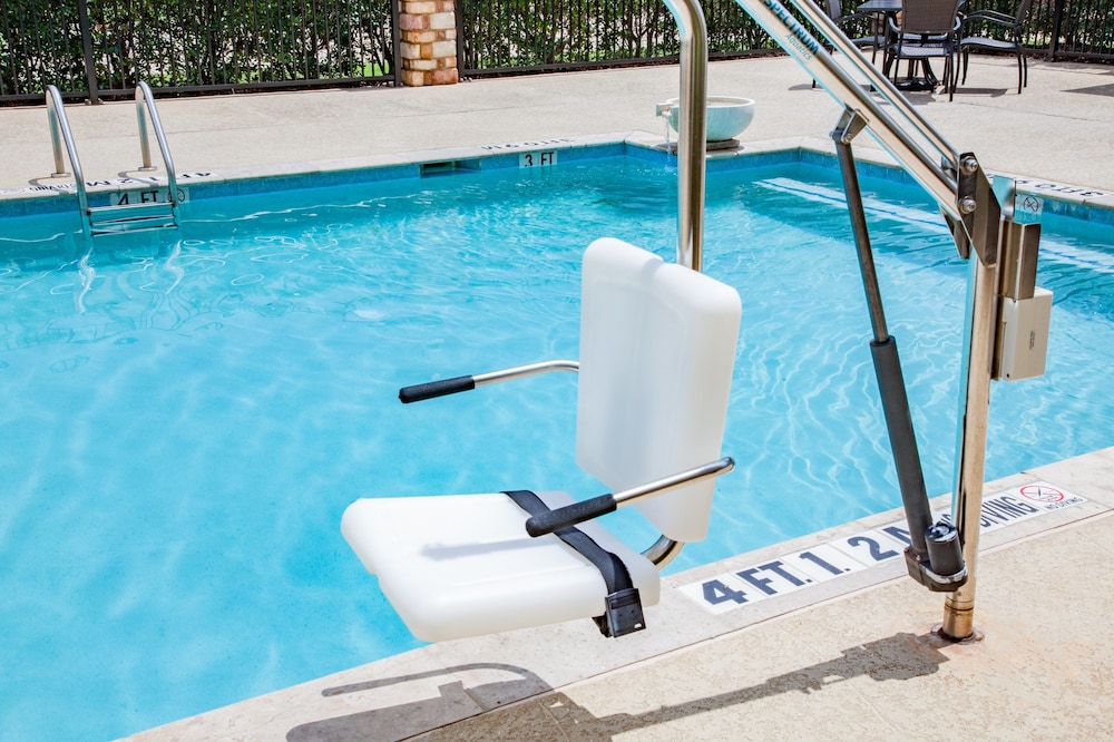 holiday inn express and suites texarkana by ihg