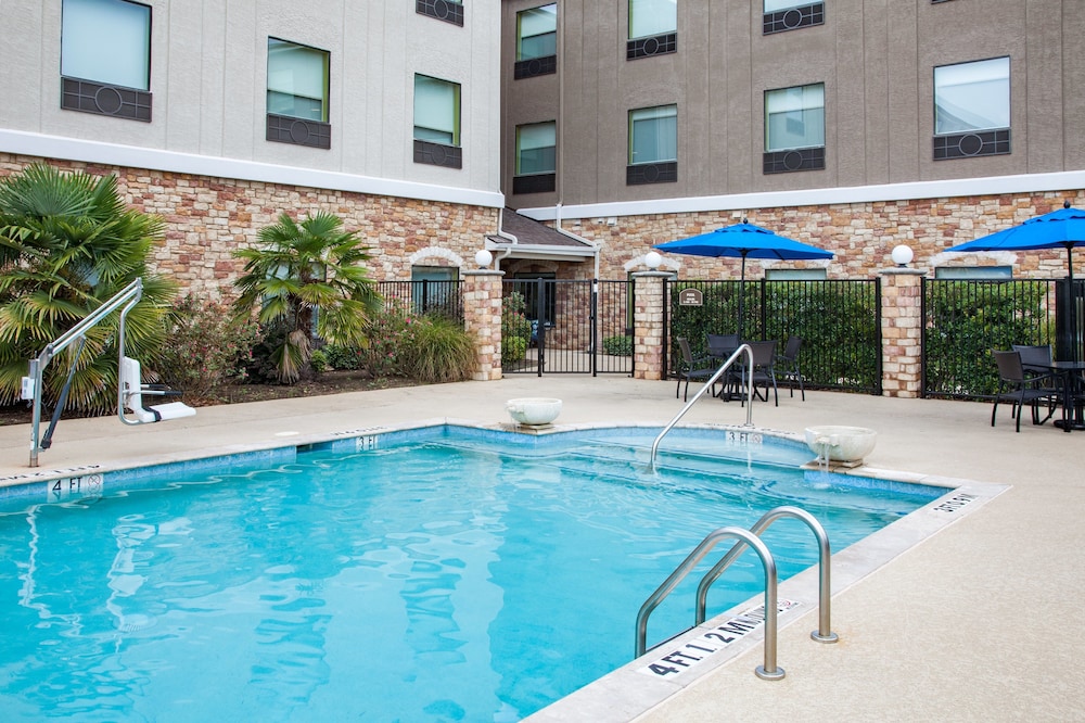 holiday inn express and suites texarkana by ihg