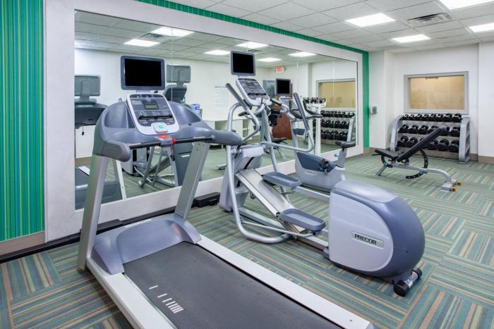holiday inn express and suites texarkana by ihg