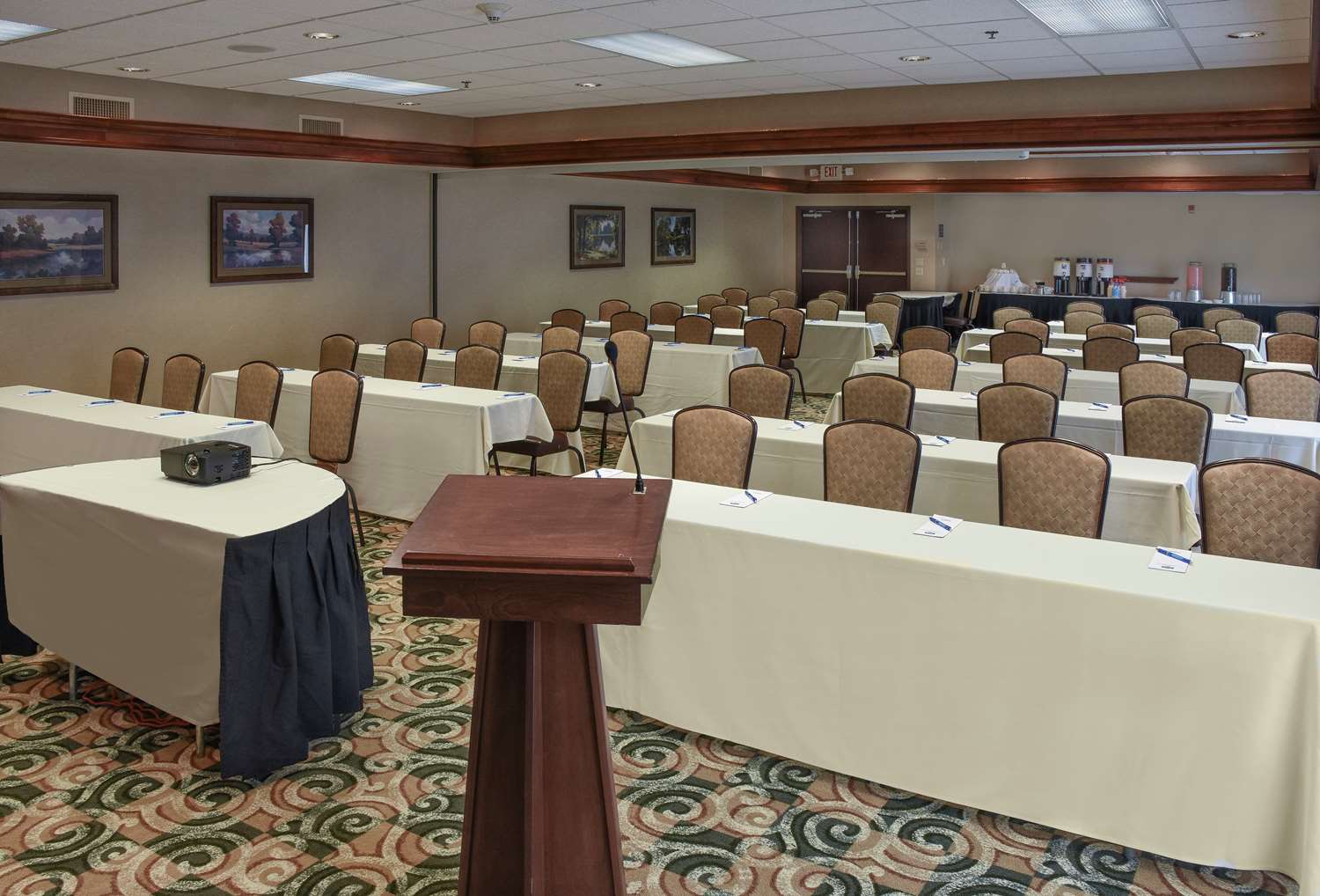 hampton inn and suites youngstown canfield