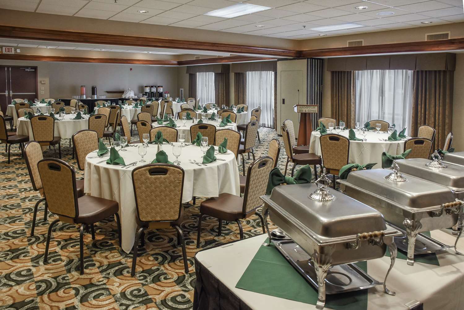 hampton inn and suites youngstown canfield