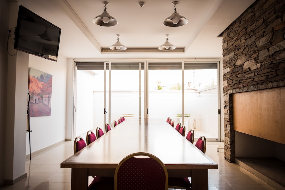 amerian carlos paz apart and suites