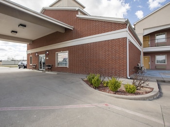 oyo hotel valley view tx i 35