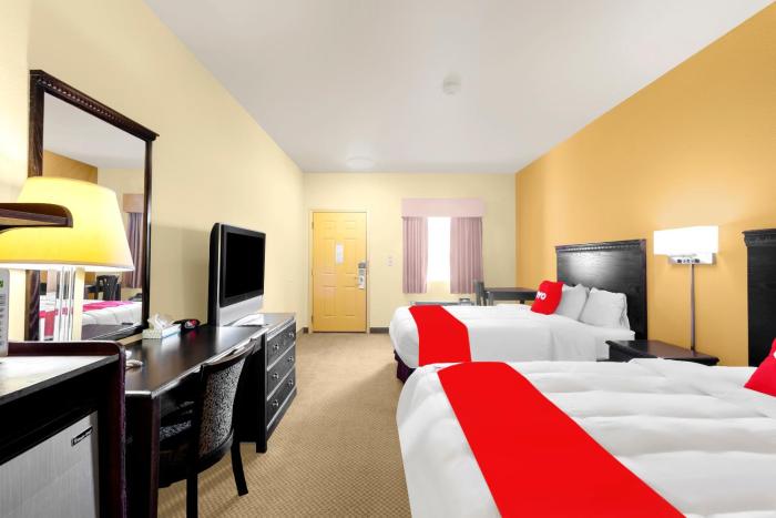 oyo hotel valley view tx i 35