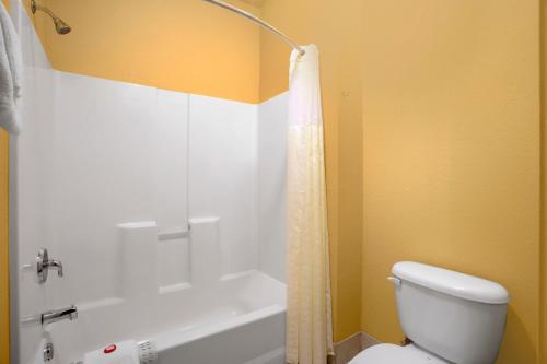 oyo hotel valley view tx i 35