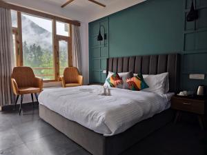 peppy nomads luxuria