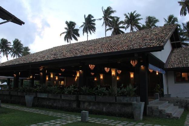 kamili beach hotel