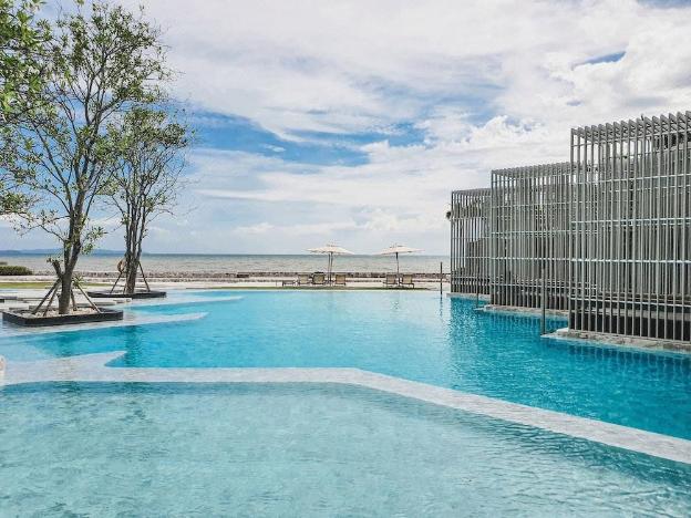 veranda beachfront residence pattaya