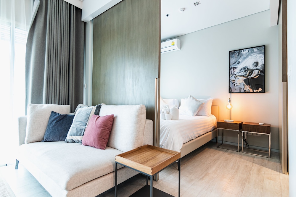 veranda beachfront residence pattaya