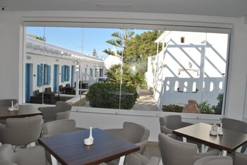 petinaros hotel