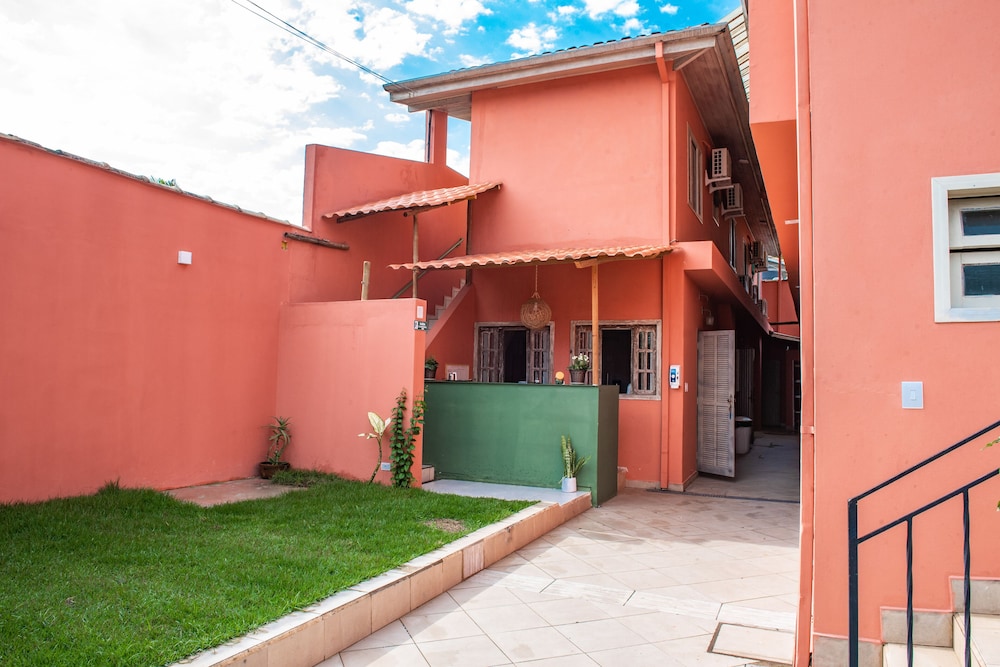 pousada casa rosada ilhabela