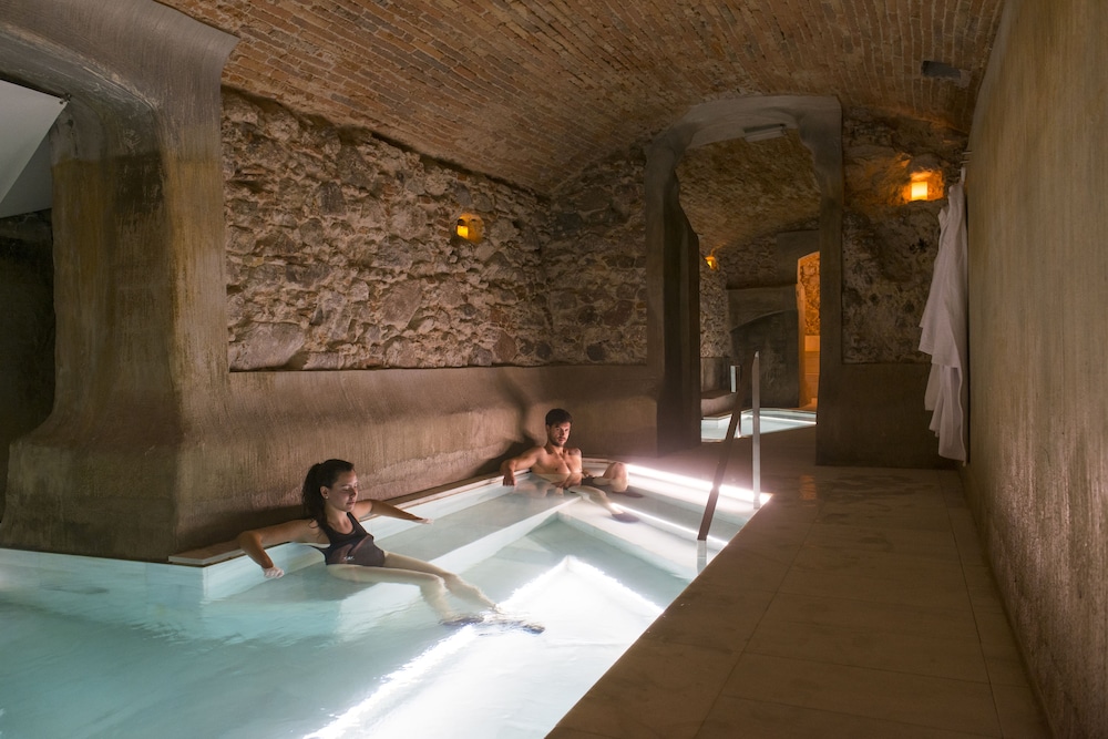 hotel balneari termes victoria