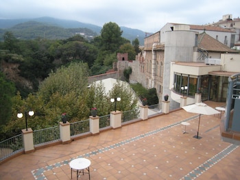 Hotel Balneari Termes Victòria,Caldes De Montbui>>Barcelona,3 star