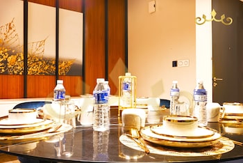 tropicana the residence klcc kuala lumpur crown suites