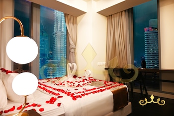 tropicana the residence klcc kuala lumpur crown suites