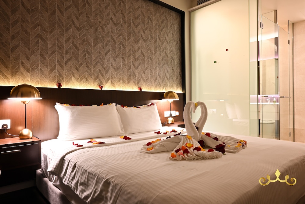 tropicana the residence klcc kuala lumpur crown suites