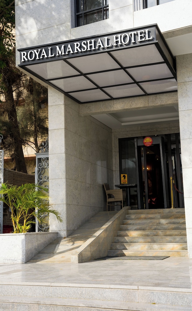 royal marshal hotel