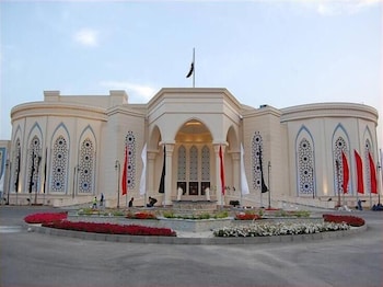 royal marshal hotel
