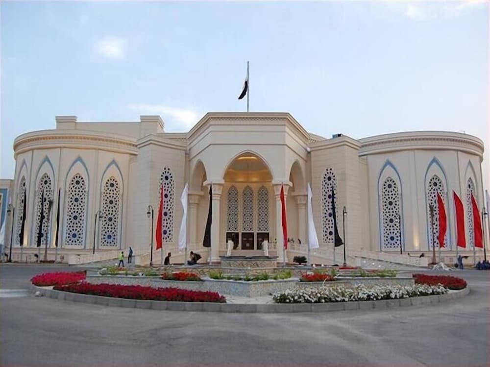 royal marshal hotel
