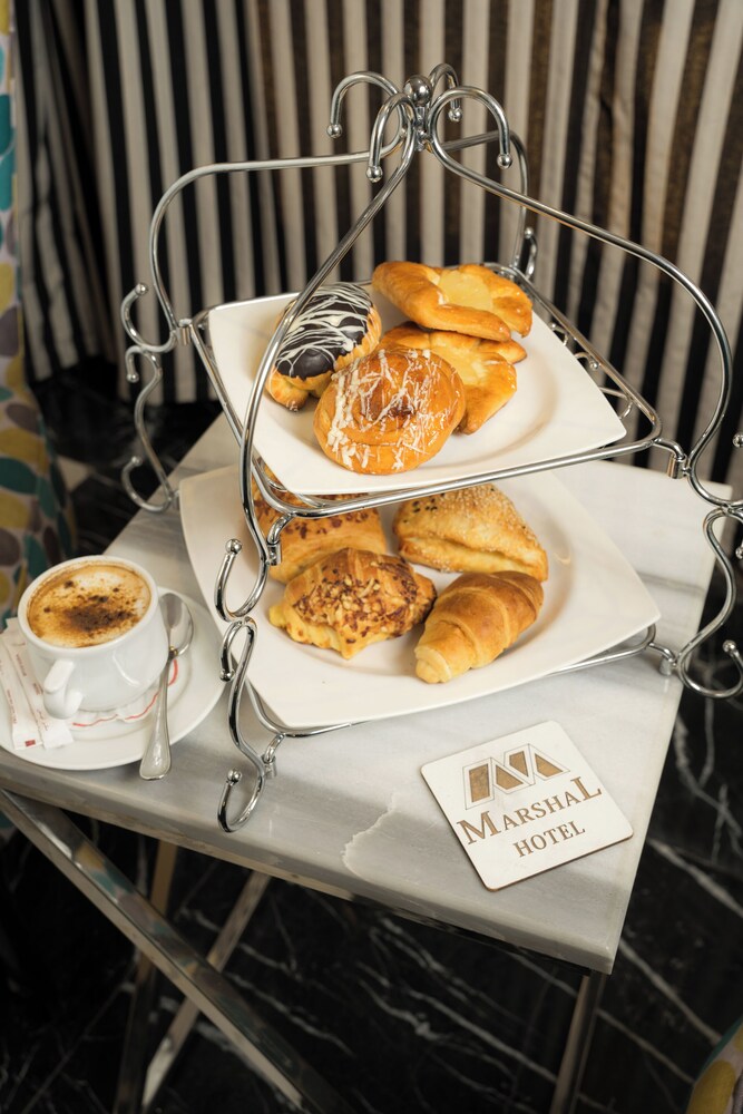 royal marshal hotel