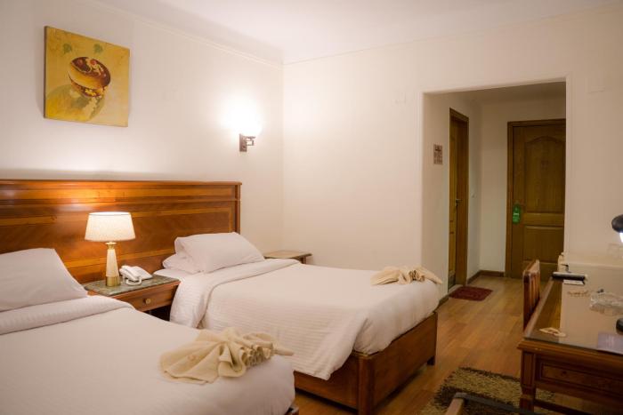 royal marshal hotel