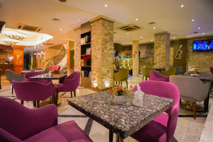 royal marshal hotel
