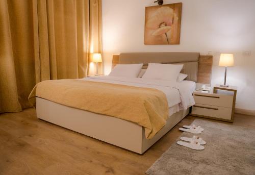 royal marshal hotel
