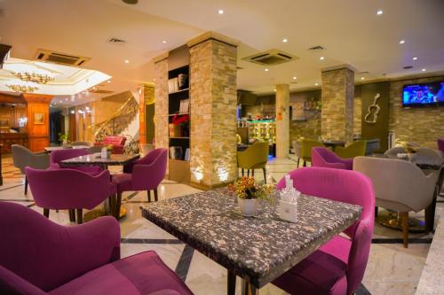 royal marshal hotel