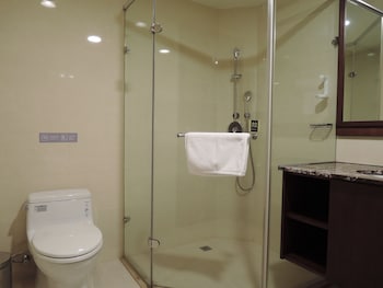 check inn taipei neihu