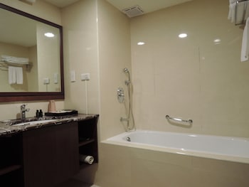 check inn taipei neihu