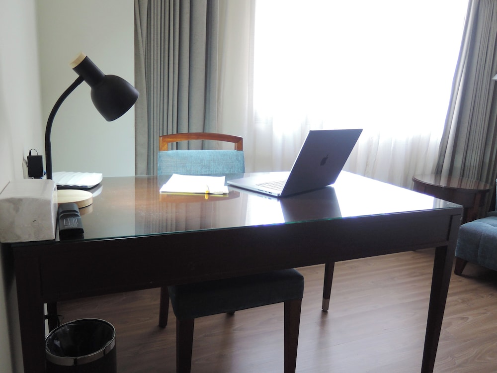 check inn taipei neihu