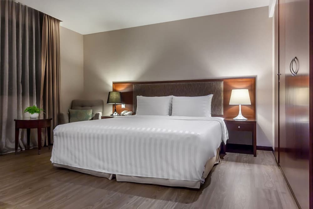 check inn taipei neihu