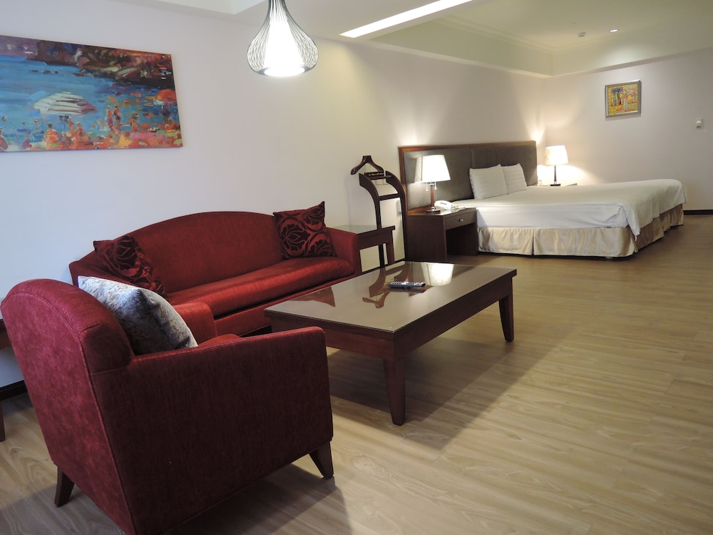 check inn taipei neihu