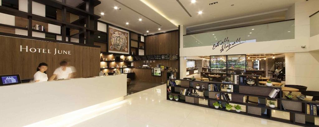 check inn taipei neihu