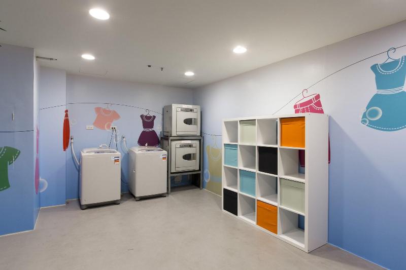 check inn taipei neihu