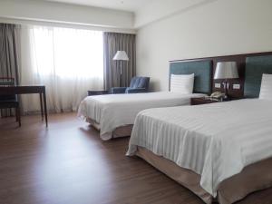 check inn taipei neihu