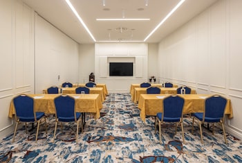 the emerald house lisbon curio collection by hilton