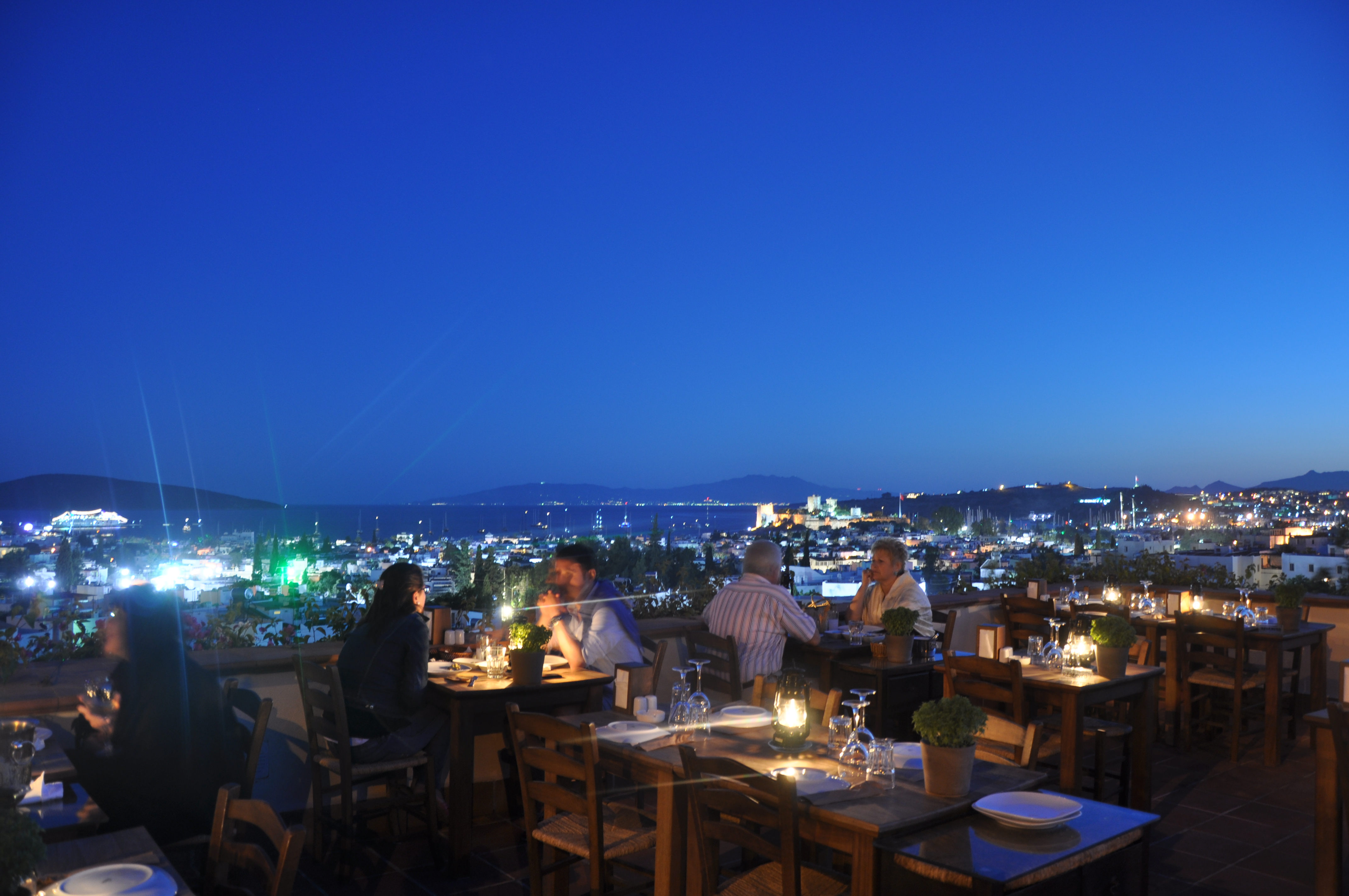 el vino hotel suites