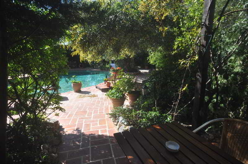 el vino hotel suites