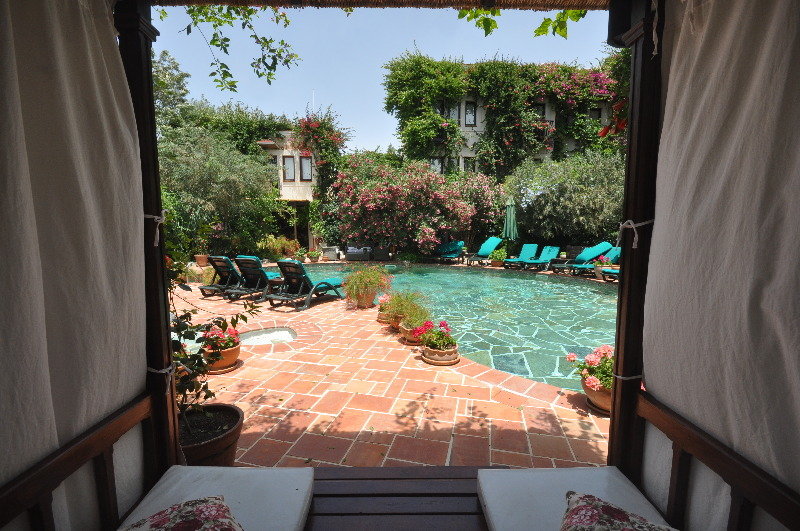 el vino hotel suites