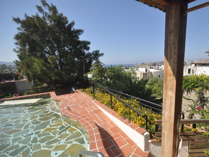 el vino hotel suites