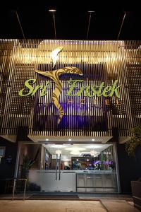 sri enstek hotel