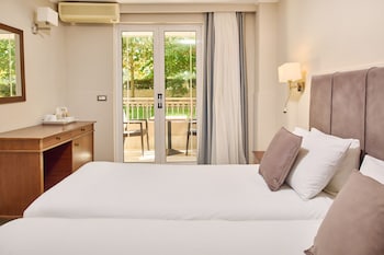 tsilivi beach hotel