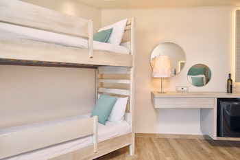 tsilivi beach hotel
