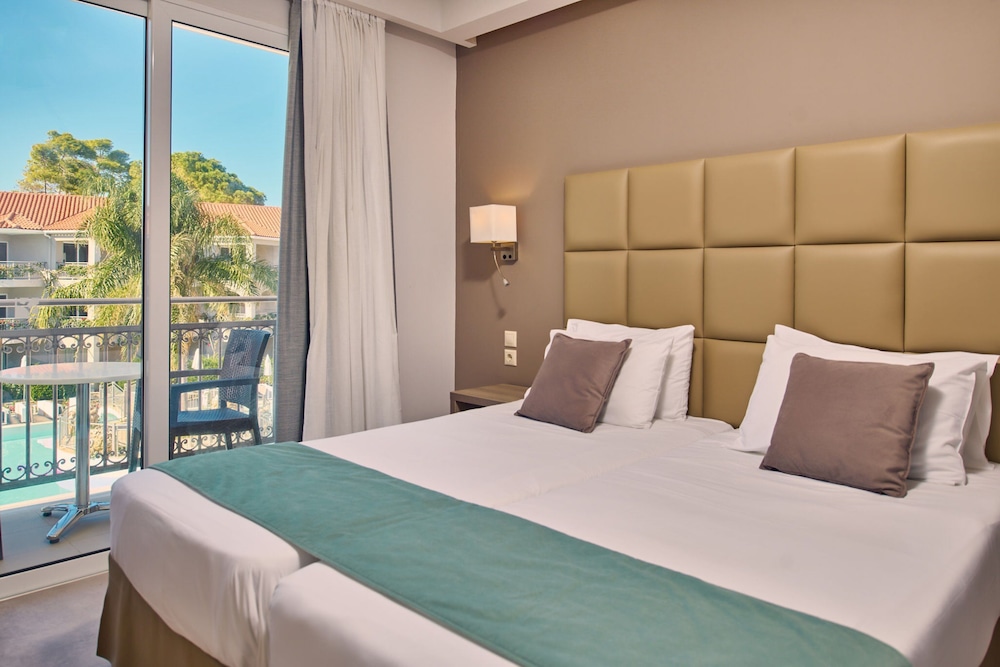 tsilivi beach hotel