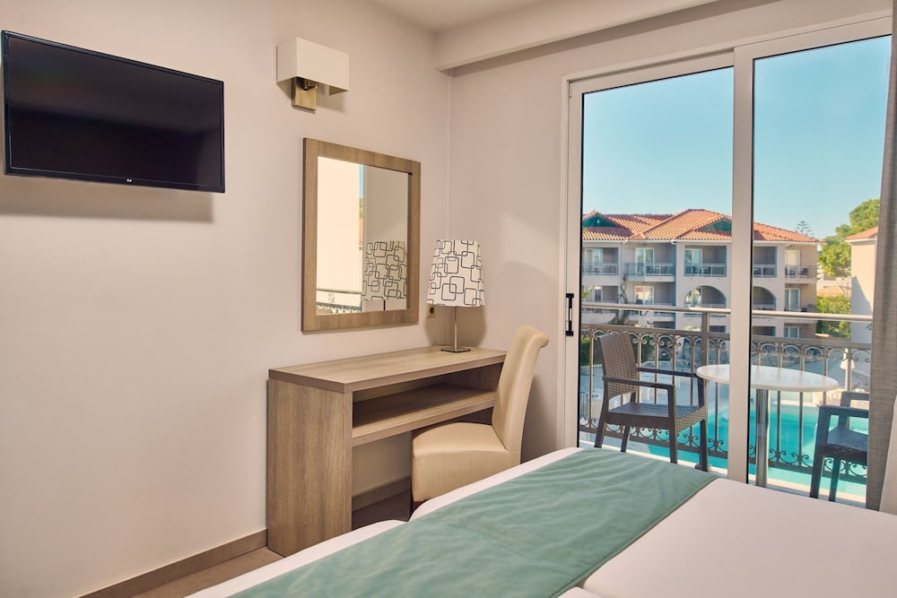 tsilivi beach hotel